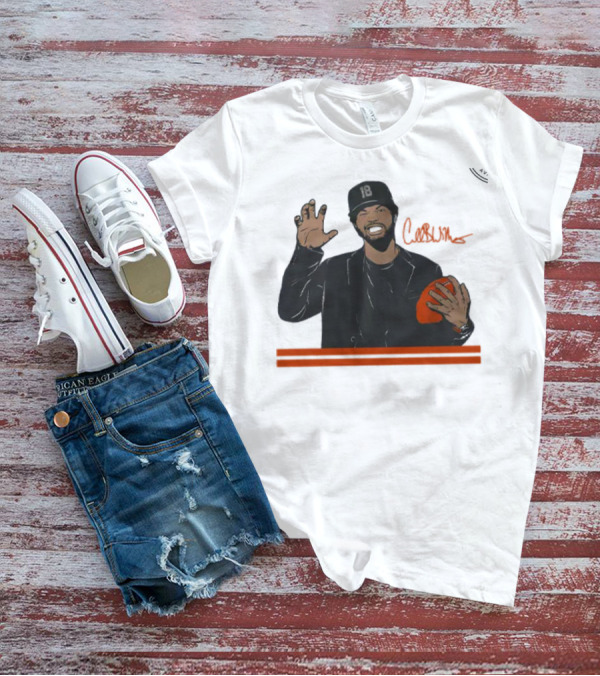 Caleb Williams Claw Pose Signature With Football And Cap Number 18 T-Shirt