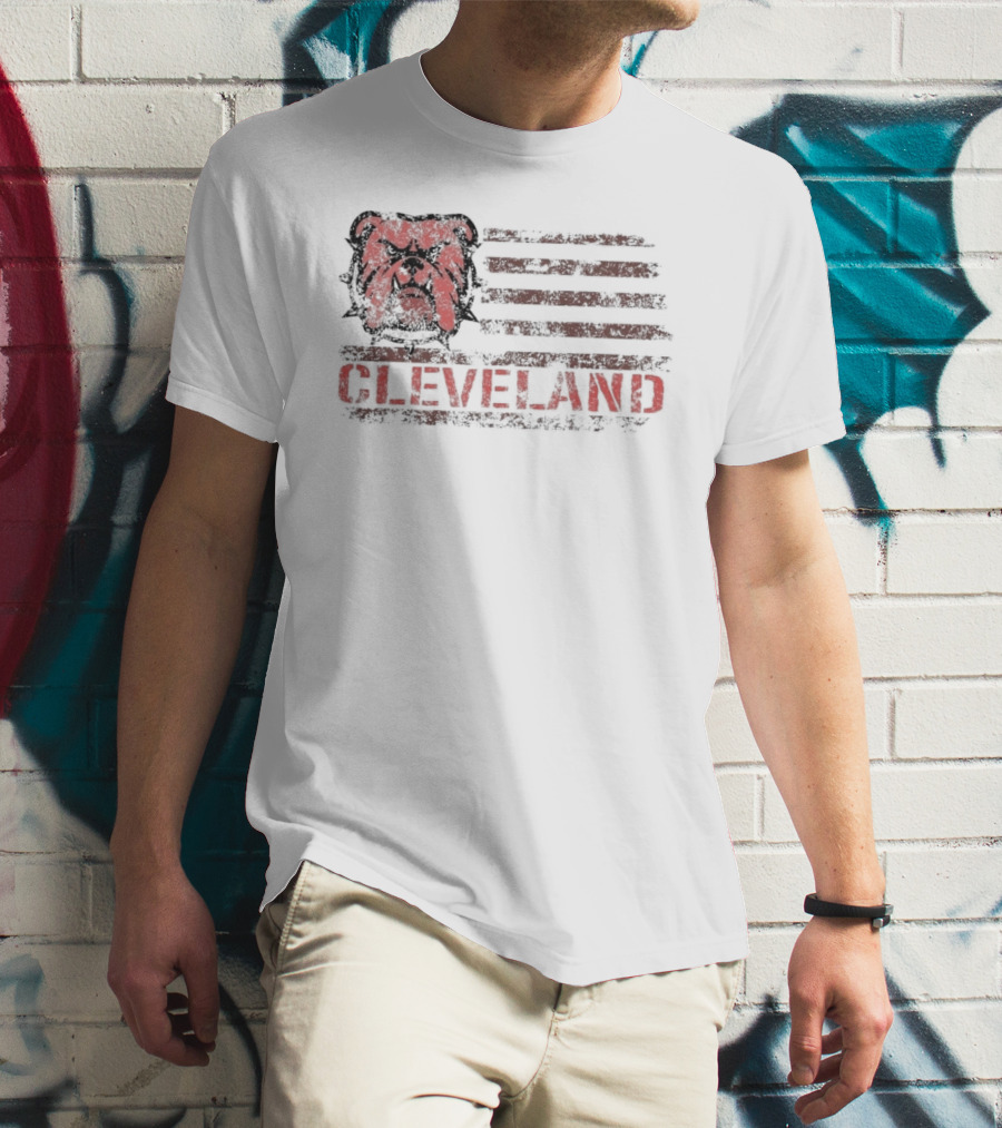 Cleveland Ohio Retro Vintage Classic Patriotic Bulldog Flag T-Shirt