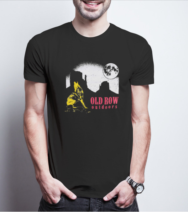 Old Row Outdoors Coyote Moon Silhouette Desert Scene T-Shirt