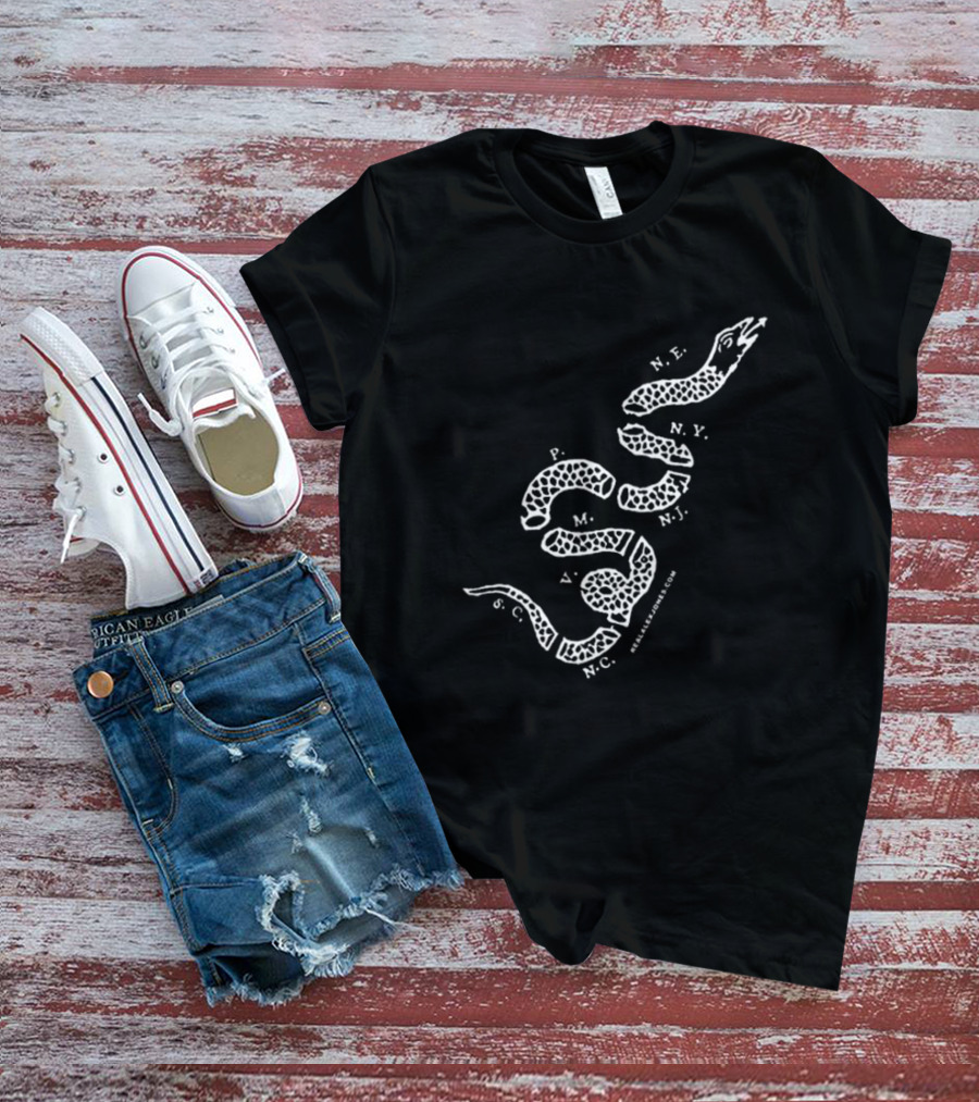 Limited Join Or Die Snake Realalexjones Logo Revolutionary T-Shirt
