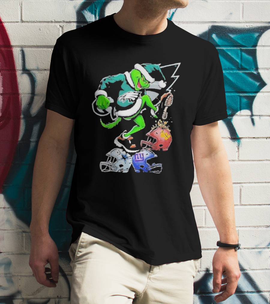 Grinch Philadelphia Eagles Crushing NFL Team Helmets T-Shirt