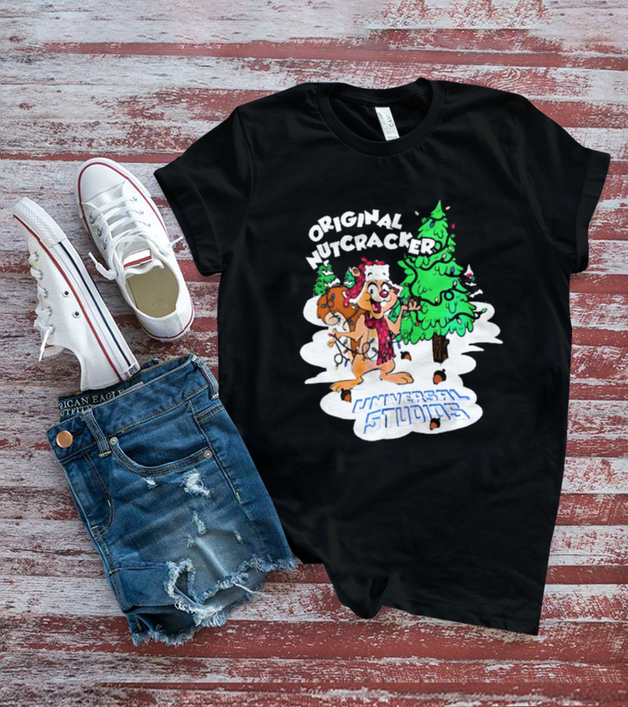 Original Nutcracker Earl The Squirrel Universal Studios Winter Scene T-Shirt
