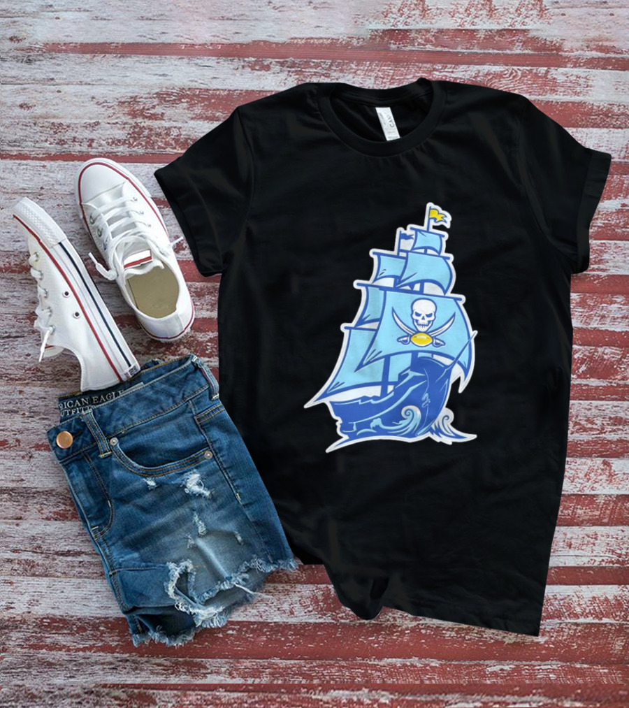 Tampa Bay Buccaneers Rays Ship Skull NFL MLB Mashup T-Shirt