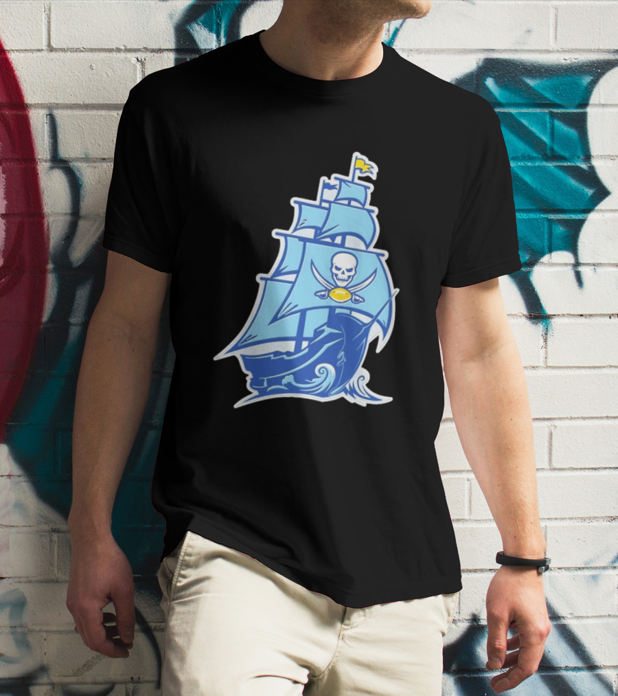 Tampa Bay Buccaneers Rays Ship Skull NFL MLB Mashup T-Shirt