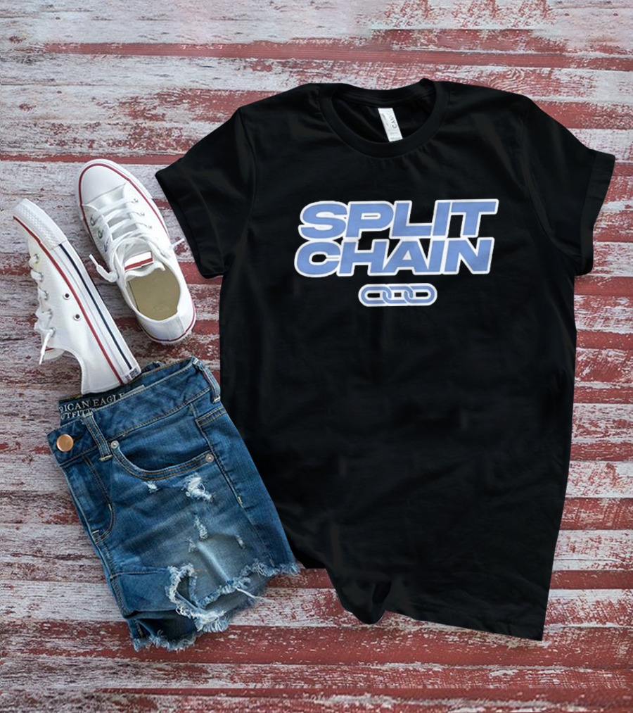 Split Chain Linked Text T-Shirt
