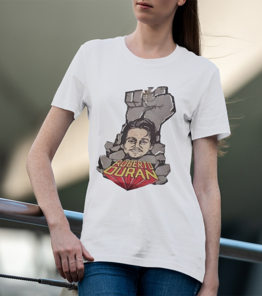 Roberto Duran Fist Breaking Through Vintage Boxing T-Shirt