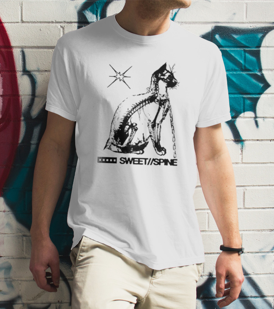 SWEET//SPINE Cat With Starburst And Chain Detail T-Shirt