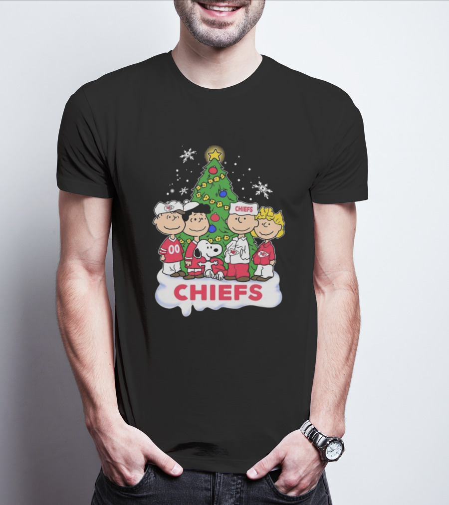 Kansas City Chiefs Snoopy Peanuts Christmas Tree Chiefs T-Shirt