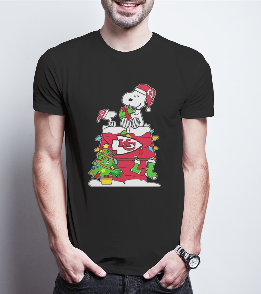 NFL Kansas City Chiefs Snoopy Woodstock Christmas Tree T-Shirt