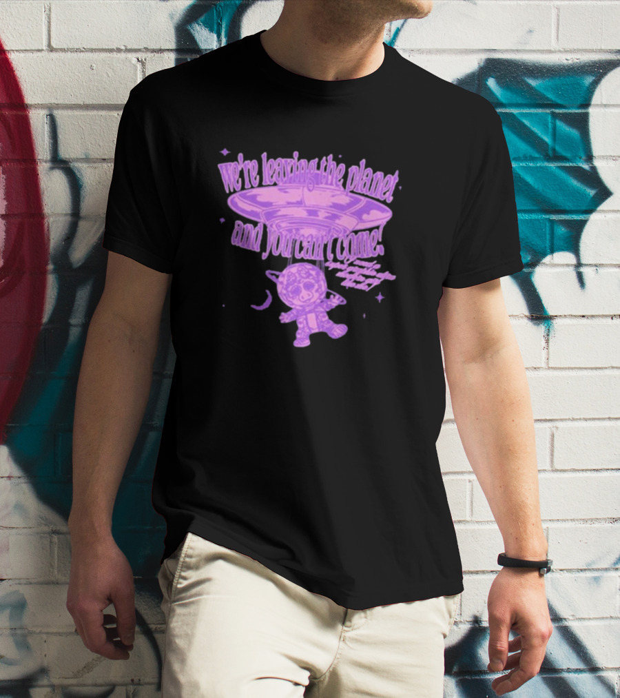 We're Leaving The Planet And You Can't Come UFO Cat Purple T-Shirt