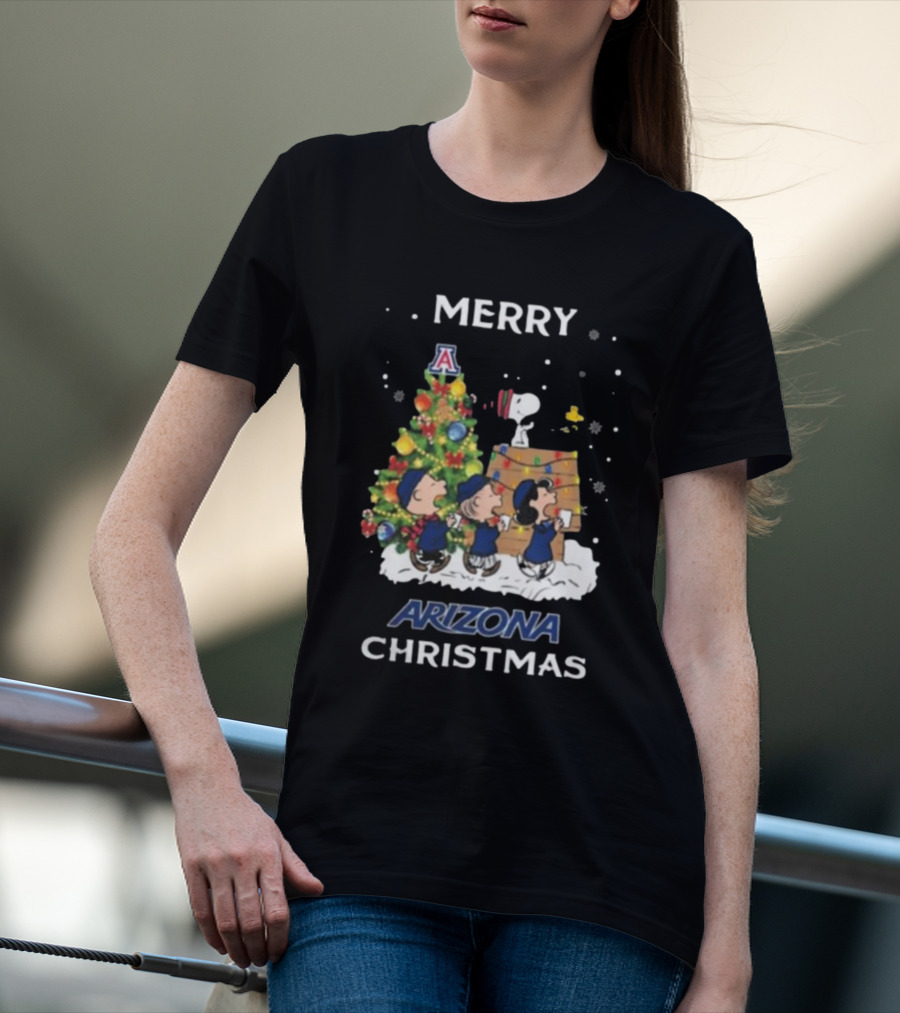 Arizona Wildcats Snoopy Peanuts Merry Christmas Tree T-Shirt