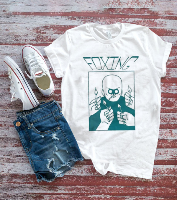 FOXING Cigman White Mysterious Smoker With Matches T-Shirt