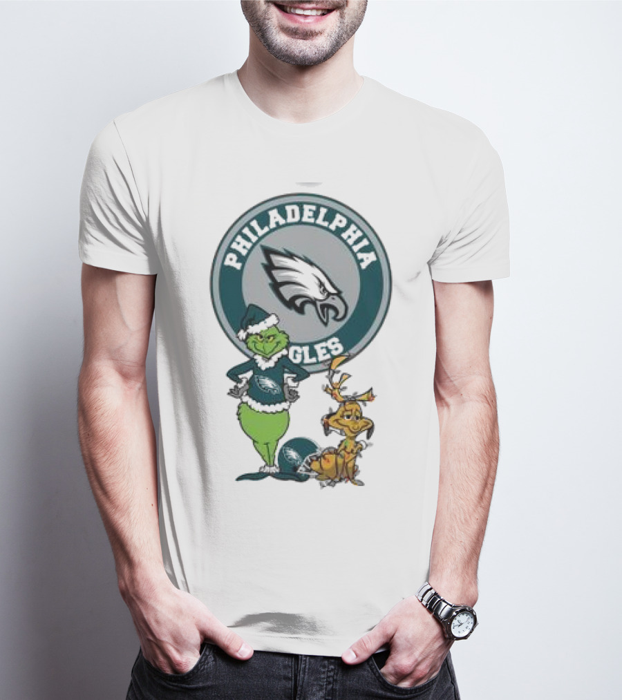 Grinch And Max Philadelphia Eagles Merry Christmas T-Shirt