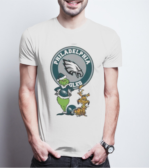 Grinch And Max Philadelphia Eagles Merry Christmas T-Shirt
