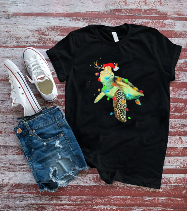 Sea Turtle Christmas Lights Santa Hat Merry Christmas T-Shirt