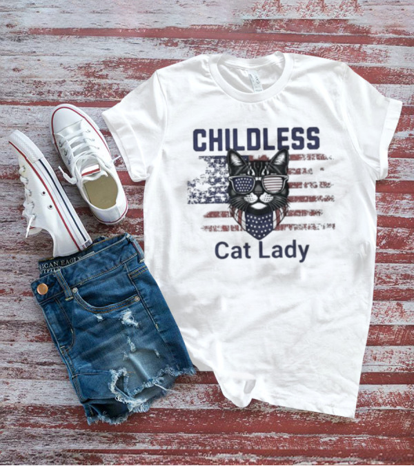 Childless Cat Lady Patriotic American Flag Cat With Sunglasses T-Shirt
