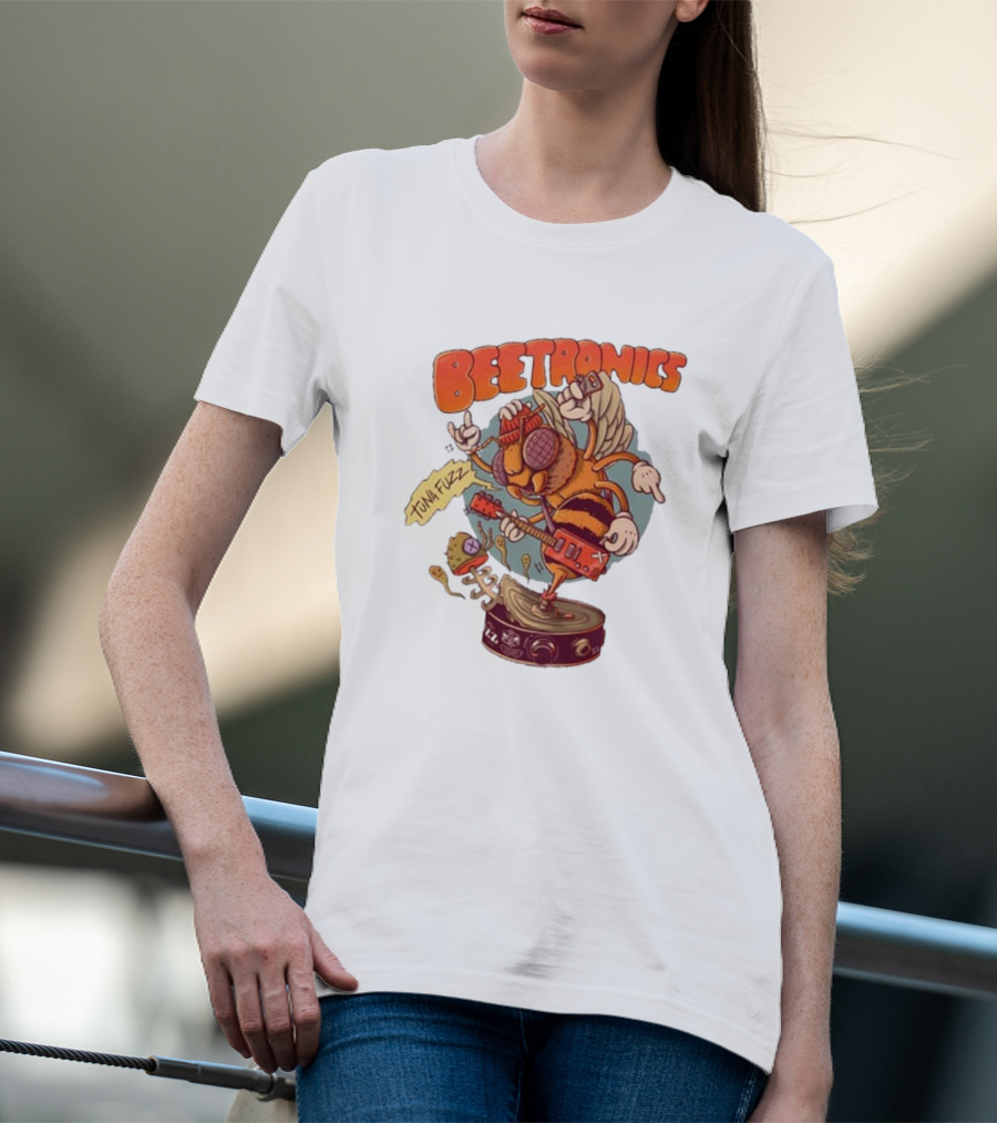 Beetronics Tuna Fuzz Rocking Bee On Amplifier T-Shirt