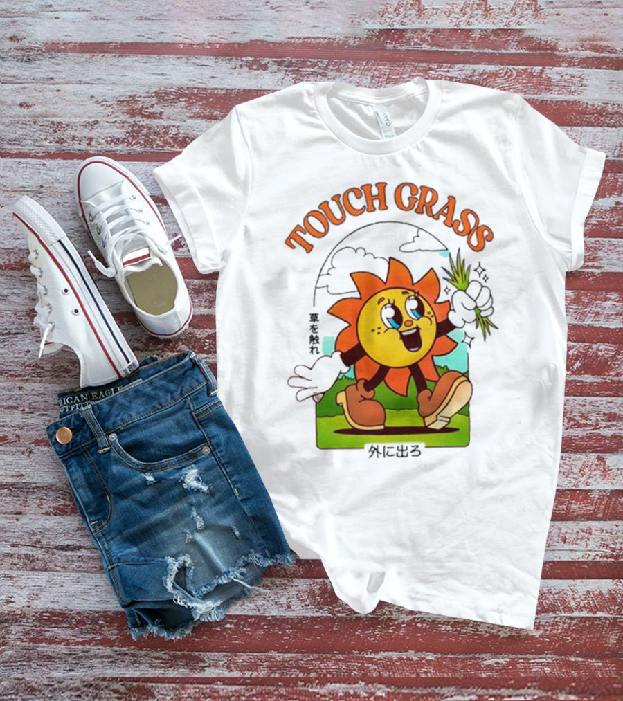 Touch Grass Retro Sun Character Outdoors Japanese Text T-Shirt