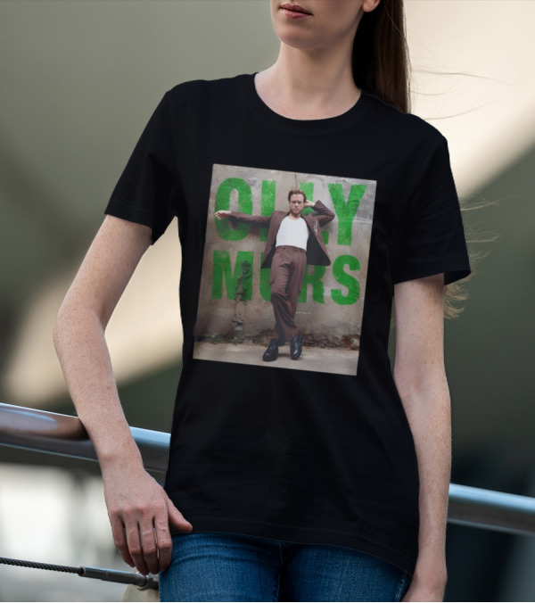 Olly Murs 15 Years Of Hits 2025 Bold Green Wall Fashion Pose T-Shirt