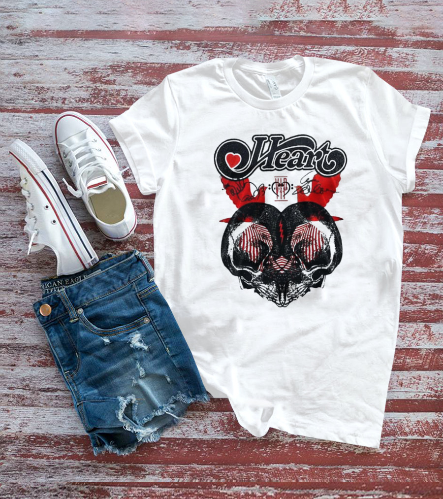Heart Royal Flush Tour 2025 Playing Card Motif With Heart And Lightning Bolt T-Shirt