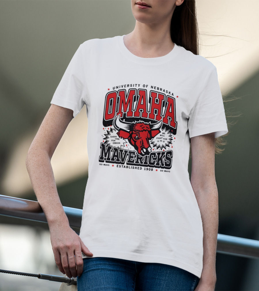 Omaha Mavericks Max Collegiate Bull Symbol With Stars T-Shirt