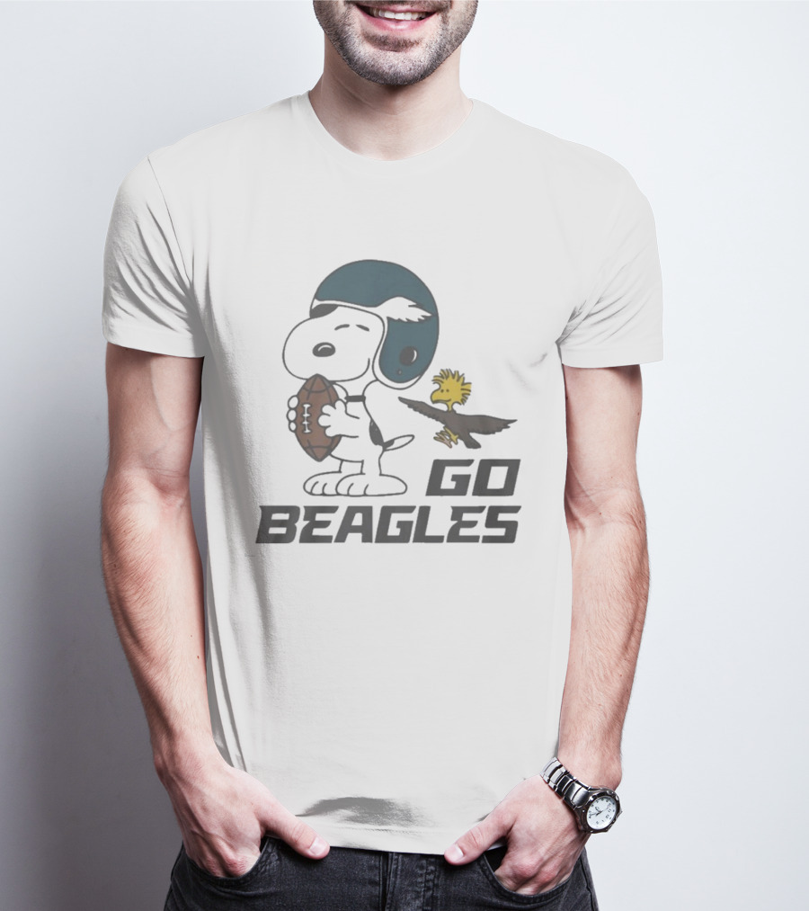 Peanuts Go Beagles Football Snoopy Woodstock Helmet Icon T-Shirt