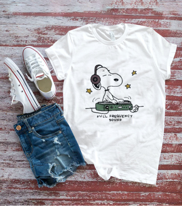 Snoopy Full Frequency Sound With Stars And Audio Equipment T-Shirt