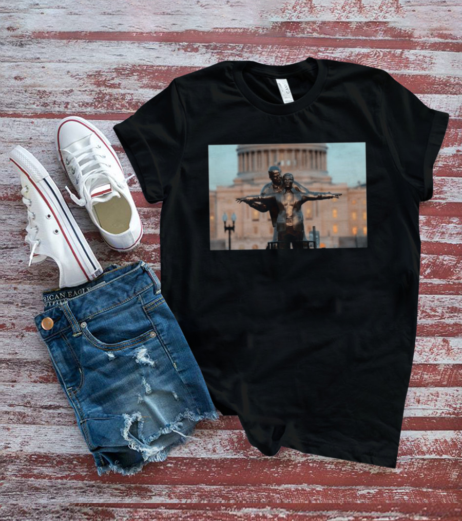 Titanic Trump Epstein Statue At Capitol Building T-Shirt