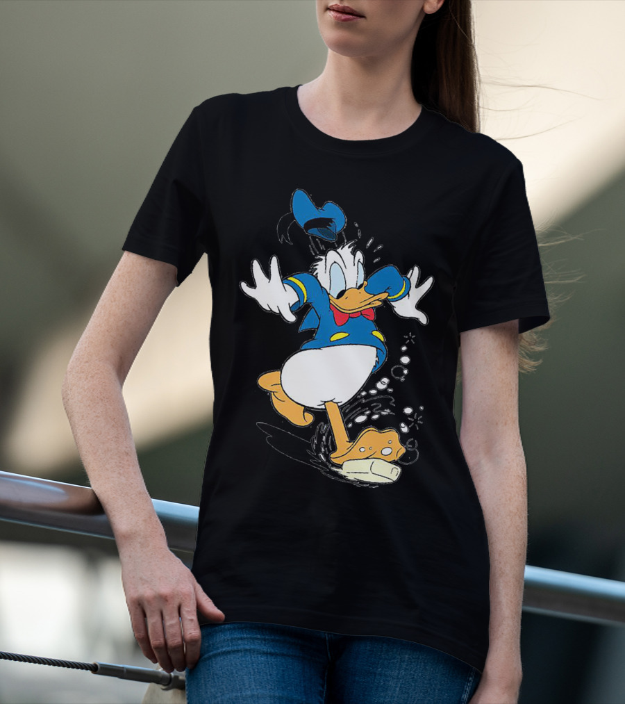 Just A Woman Who Loves Duck Donald Duck Classic Character Enthusiast T-Shirt