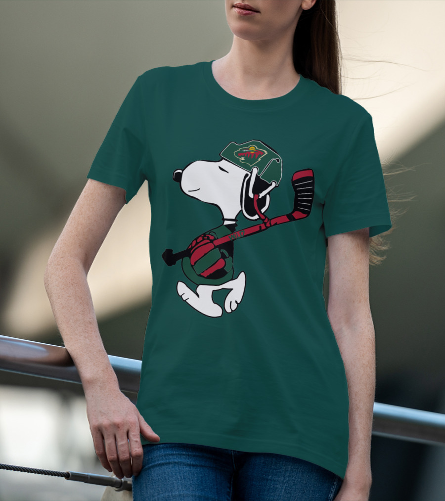 Minnesota Wild Snoopy Hockey T-Shirt