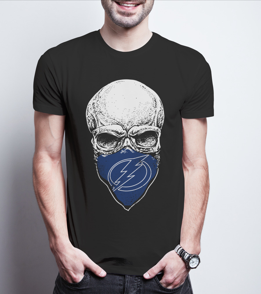 Tampa Bay Lightning Skull Bandana Hockey Fan T-Shirt