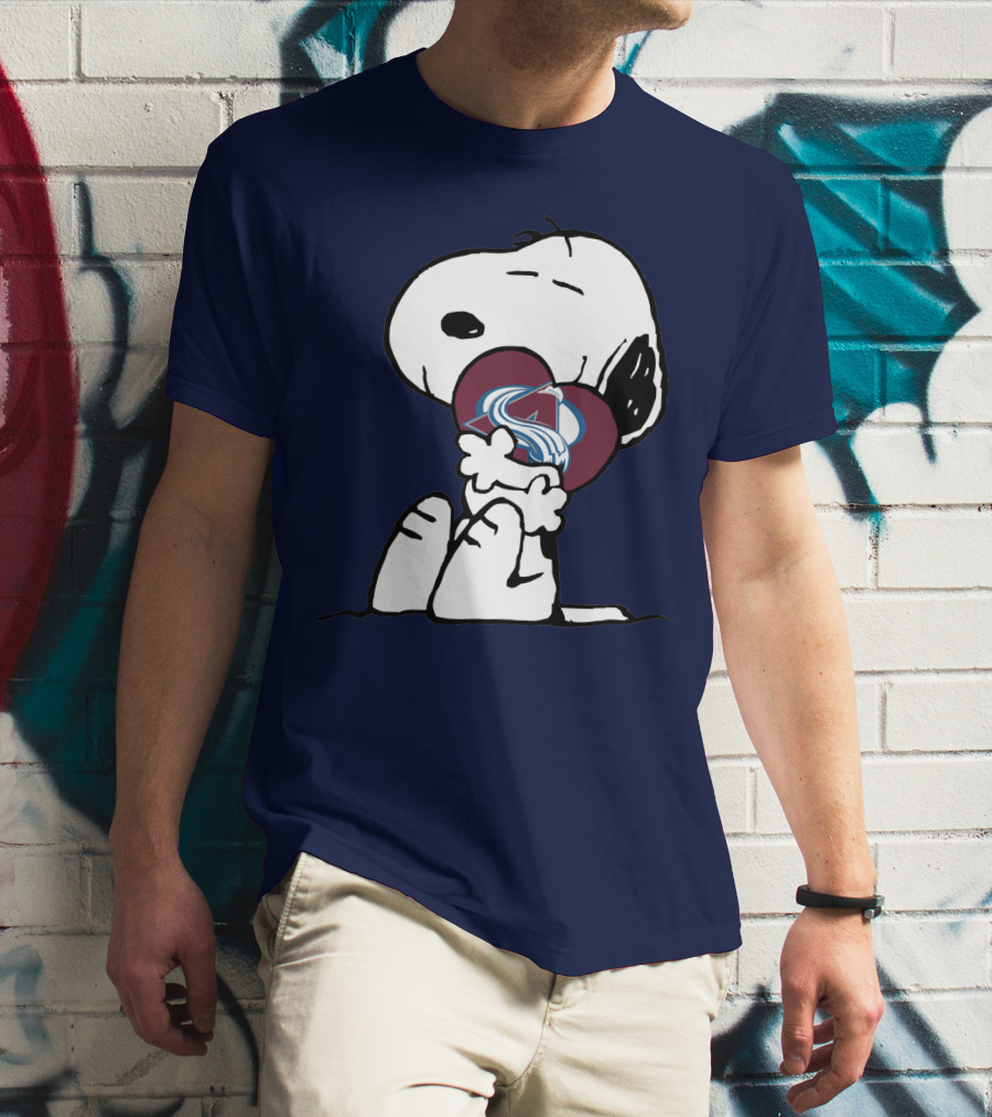 Snoopy Holding Colorado Avalanche Heart T-Shirt