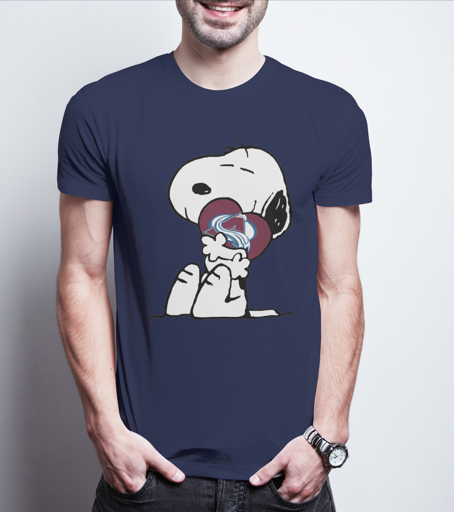 Snoopy Holding Colorado Avalanche Heart T-Shirt