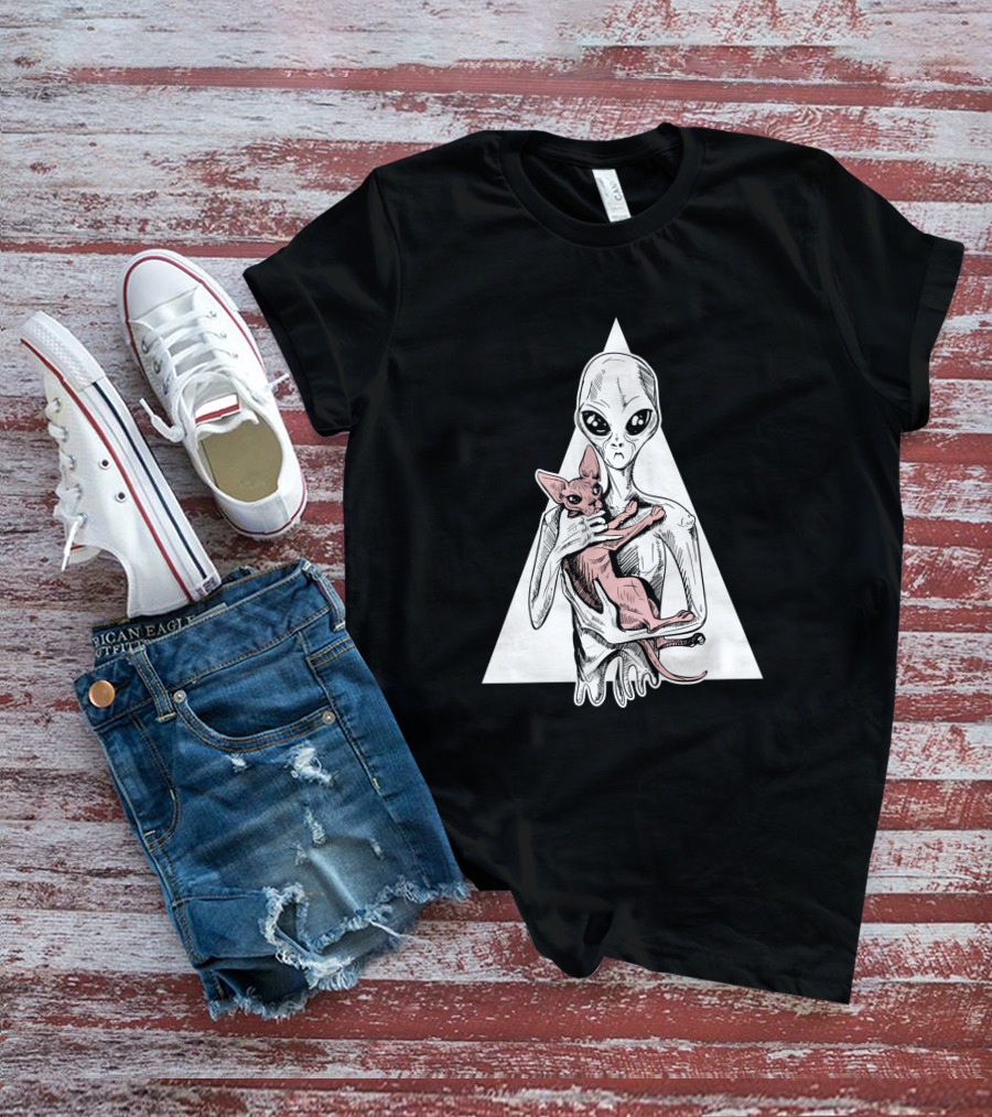 Alien And Sphynx Cat With Triangle Backdrop 1156960 T-Shirt