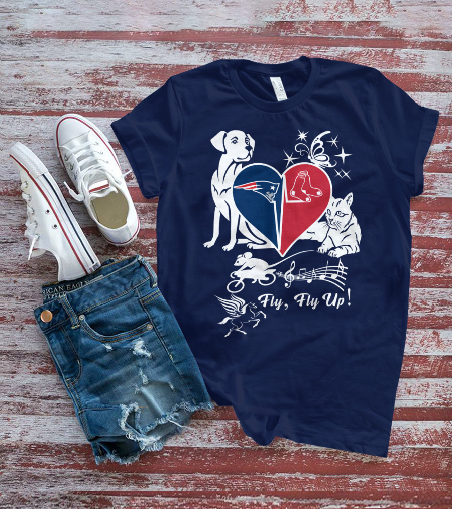 New England Patriots Red Sox Heart With Animals And Fly Fly Up T-Shirt