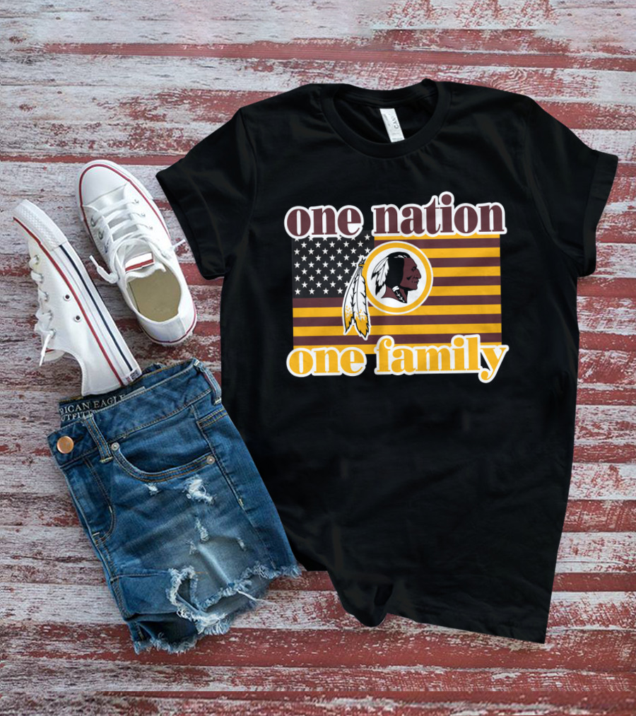 One Nation One Family Washington Redskins Logo American Flag T-Shirt