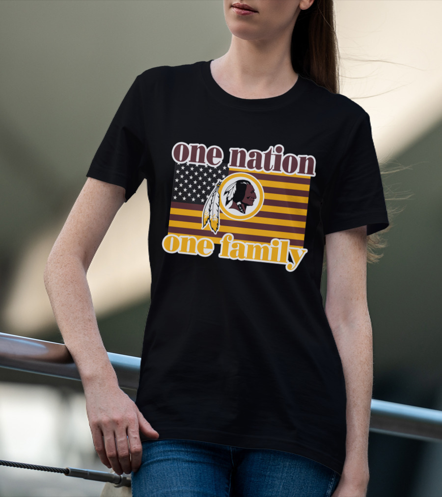 One Nation One Family Washington Redskins Logo American Flag T-Shirt
