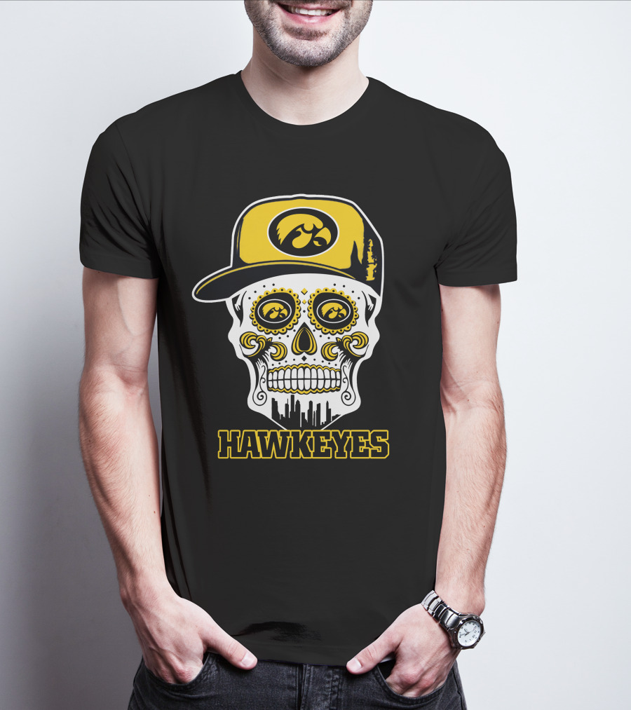 Iowa Hawkeyes Skull With Cap And City Skyline T-Shirt