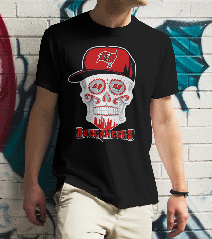Tampa Bay Buccaneers Skull With Hat T-Shirt