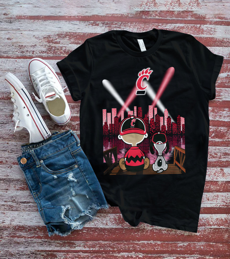 Cincinnati Bearcats City By Night Skyline With Iconic Cartoon Characters And Red Paw T-Shirt