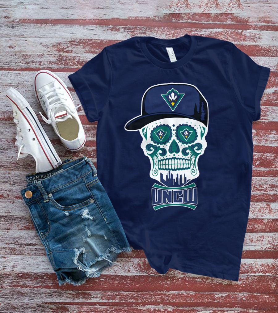 Uncw Seahawks Sugar Skull With Hat T-Shirt
