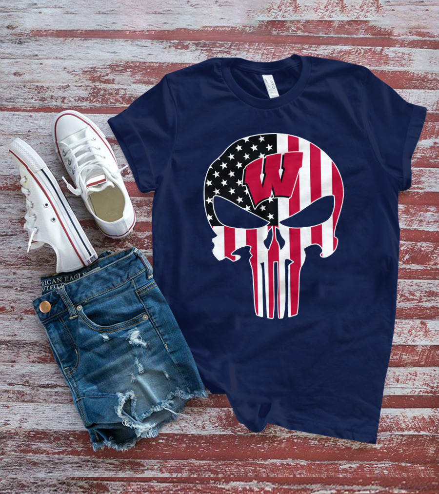 Wisconsin Badgers Punisher Skull American Flag T-Shirt
