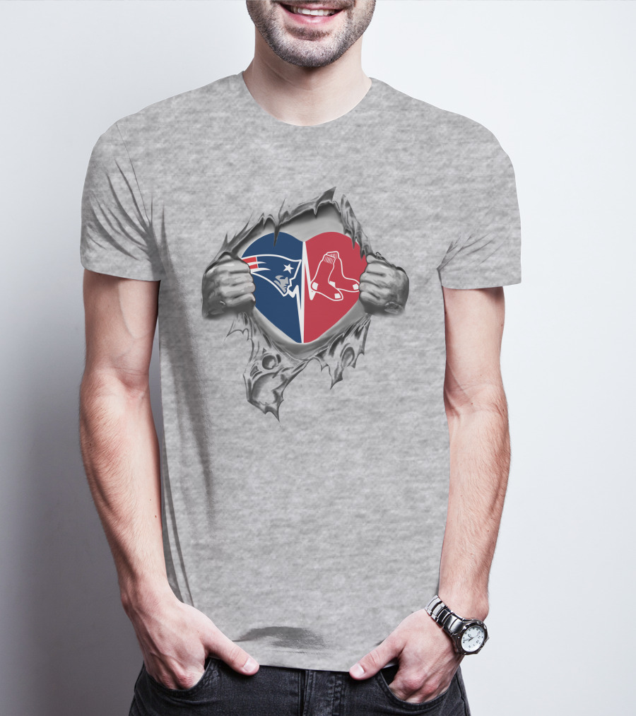 '93 Patriots Red Sox Heart Emblem Patriots Logo Red Sox Socks Fans T-Shirt