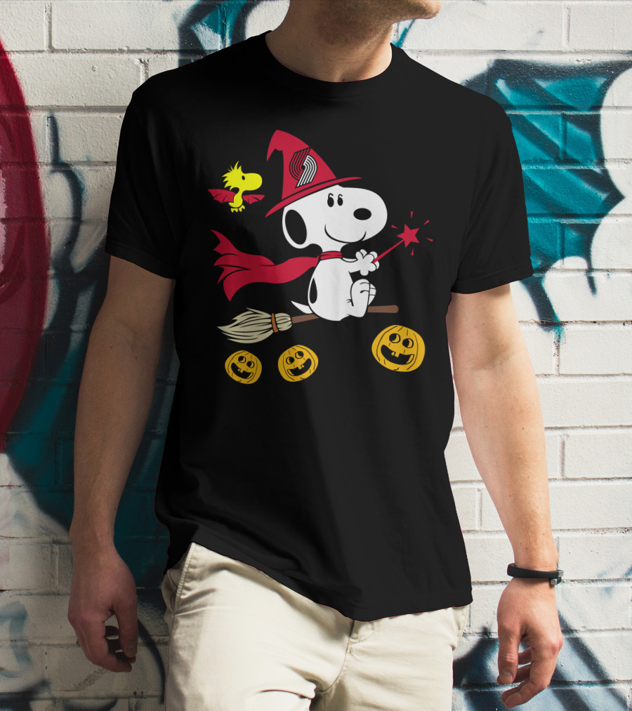 Portland Trail Blazers Happy Halloween Snoopy Witch Broom Woodstock Pumpkins T-Shirt
