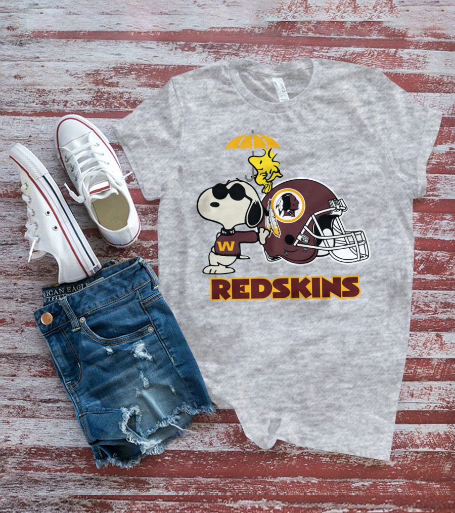 Snoopy Woodstock Redskins Helmet Washington Football Team T-Shirt