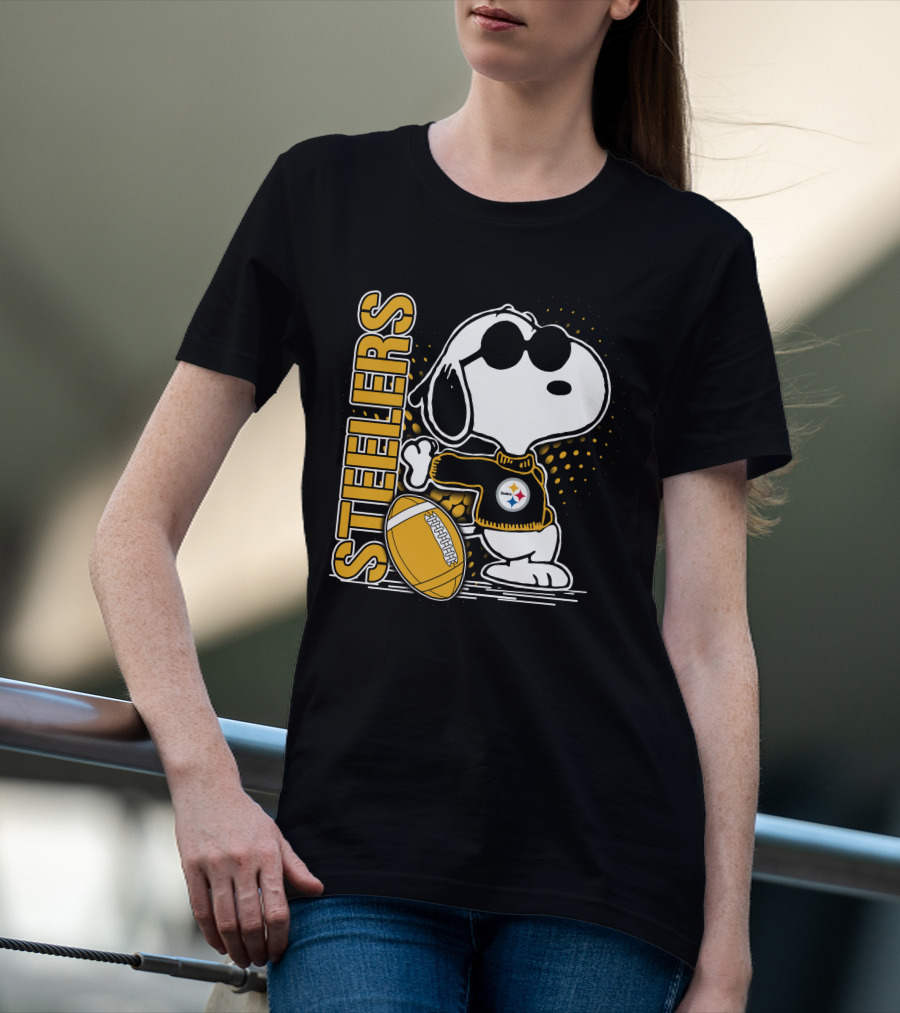 Steelers Snoopy Football Team T-Shirt