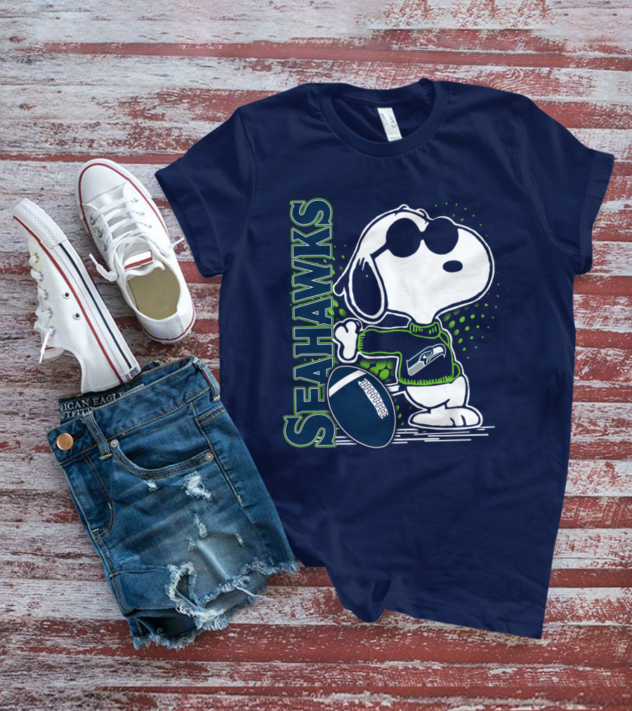 Seattle Seahawks Snoopy Football T-Shirt