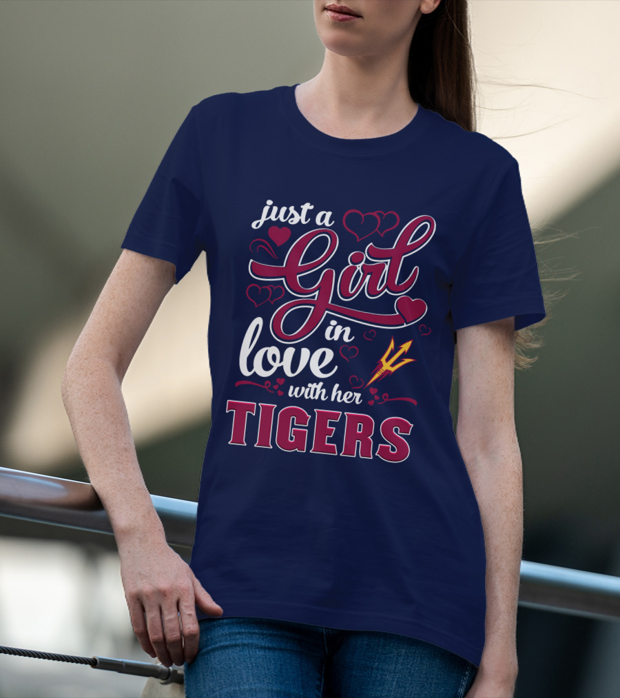 Just A Girl In Love With Her Tigers T-Shirt