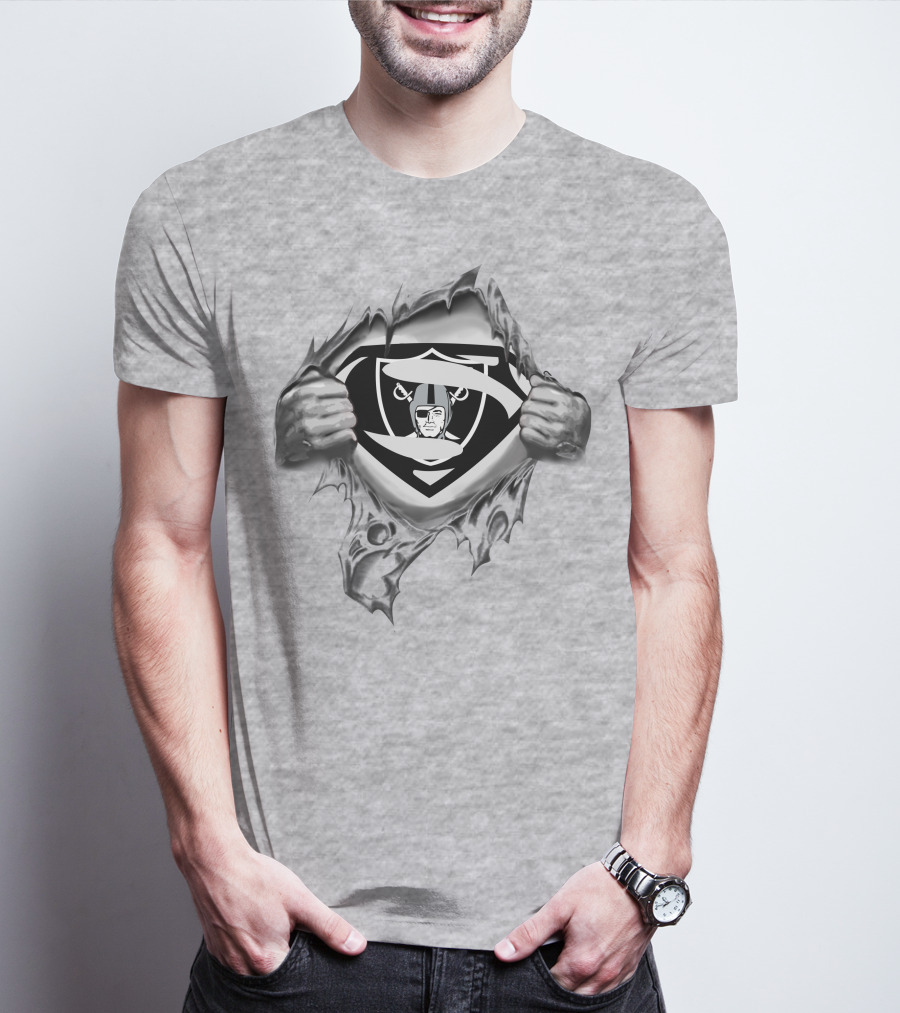 Oakland Raiders Superman Logo Shield Burst T-Shirt