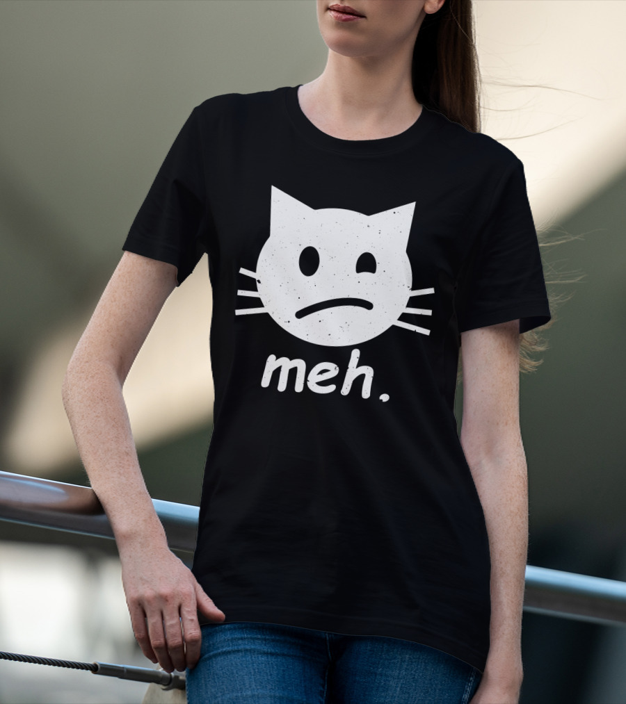 Meh Cat Face Halloween Humor T-Shirt